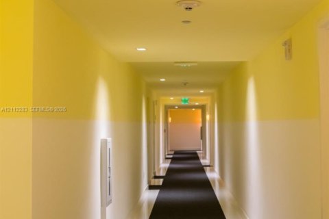 Copropriété à vendre à Miami, Floride: 2 chambres, 153.66 m2 № 2431310 - photo 4