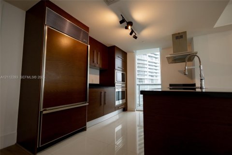 Copropriété à vendre à Miami, Floride: 2 chambres, 153.66 m2 № 2431310 - photo 6