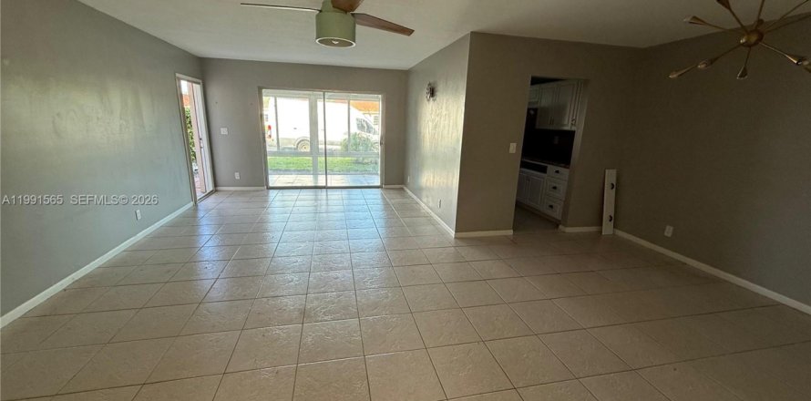 Дом в Делрей-Бич, Флорида 1 спальня, 100.33м2 № 2052268