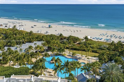 Condominio en alquiler en Miami Beach, Florida, 2 dormitorios, 148.18 m2 № 2055505 - foto 15