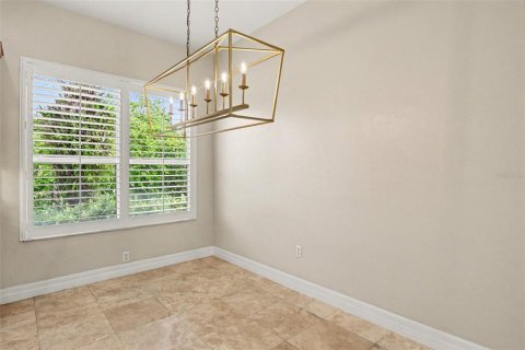 House in Plant City, Florida 4 bedrooms, 292.08 sq.m. № 2210640 - photo 17