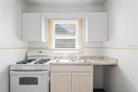 Casa en alquiler en Clearwater, Florida, 2 dormitorios, 58.53 m2 № 1721245 - foto 8