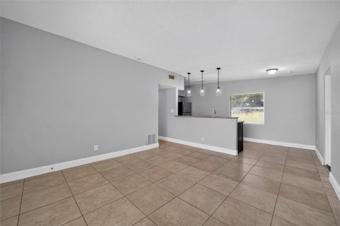 Casa en venta en Orlando, Florida, 3 dormitorios, 84.73 m2 № 2197704 - foto 10