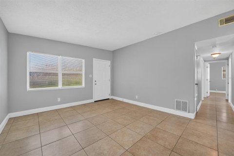 Casa en venta en Orlando, Florida, 3 dormitorios, 84.73 m2 № 2197704 - foto 4