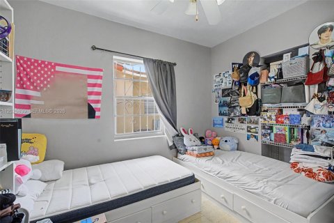 Propiedad comercial en venta en Miami, Florida, 212.56 m2 № 2153765 - foto 14