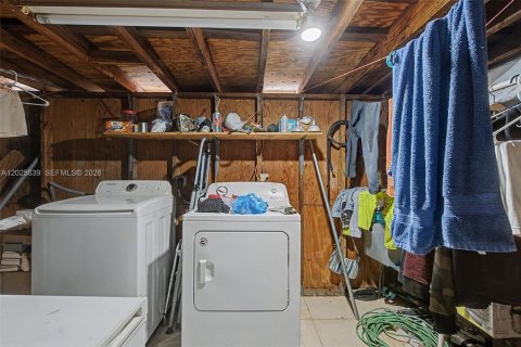 Propiedad comercial en venta en Miami, Florida, 212.56 m2 № 2153765 - foto 21