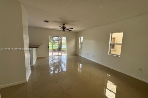 Купить виллу или дом в Хомстед, Флорида 3 спальни, 195м2, № 2052698 - фото 7