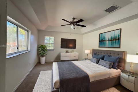 Купить виллу или дом в Хомстед, Флорида 3 спальни, 195м2, № 2052698 - фото 4