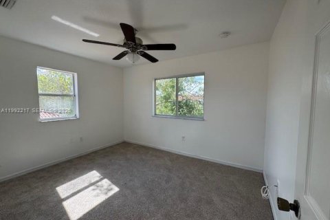 Купить виллу или дом в Хомстед, Флорида 3 спальни, 195м2, № 2052698 - фото 16