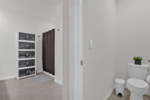 House in Mount Dora, Florida 3 bedrooms, 153.38 sq.m. № 2348092 - photo 18
