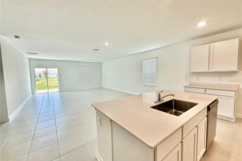 House in Kissimmee, Florida 5 bedrooms, 274.34 sq.m. № 1761246 - photo 4