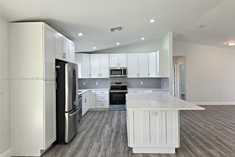 Купить виллу или дом в Лейк-Плэсид, Флорида 3 спальни, 168.8м2, № 1991015 - фото 8