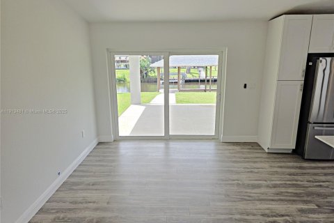 Купить виллу или дом в Лейк-Плэсид, Флорида 3 спальни, 168.8м2, № 1991015 - фото 10