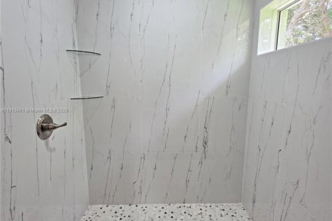 Купить виллу или дом в Лейк-Плэсид, Флорида 3 спальни, 168.8м2, № 1991015 - фото 14