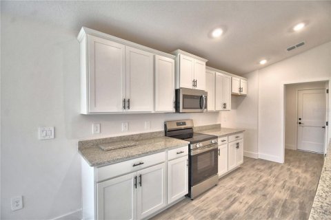 Villa ou maison à vendre à Auburndale, Floride: 3 chambres, 183.02 m2 № 2102184 - photo 11