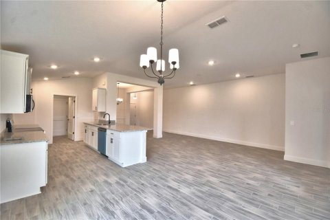 Villa ou maison à vendre à Auburndale, Floride: 3 chambres, 183.02 m2 № 2102184 - photo 9