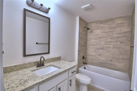 Villa ou maison à vendre à Auburndale, Floride: 3 chambres, 183.02 m2 № 2102184 - photo 17
