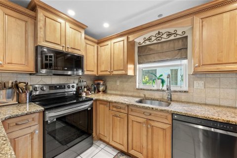 Villa ou maison à vendre à Seminole, Floride: 3 chambres, 147.99 m2 № 1690374 - photo 5