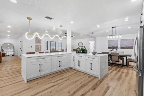 Villa ou maison à vendre à Gainesville, Floride: 4 chambres, 223.06 m2 № 1872905 - photo 15
