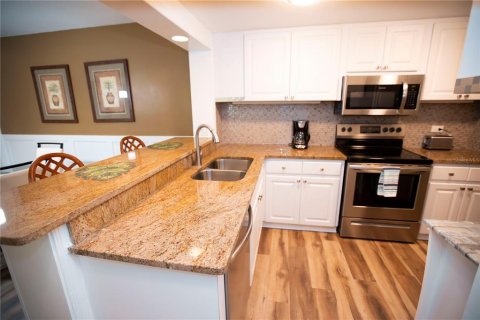 Condominio en venta en Palm Harbor, Florida, 1 dormitorio, 76.64 m2 № 1259185 - foto 11