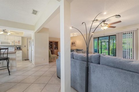 Casa en venta en Sarasota, Florida, 3 dormitorios, 137.5 m2 № 2413473 - foto 4