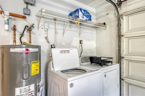 Casa en venta en Sarasota, Florida, 3 dormitorios, 137.5 m2 № 2413473 - foto 28