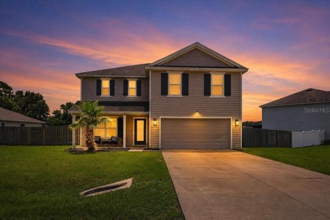 House in High Springs, Florida 4 bedrooms, 225.47 sq.m. № 2297245