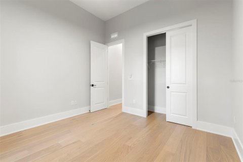Townhouse in Tampa, Florida 3 bedrooms, 244.33 sq.m. № 1569576 - photo 30