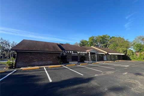 Propiedad comercial en venta en New Port Richey, Florida, 271.27 m2 № 1590593 - foto 3
