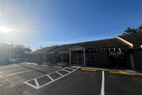 Propiedad comercial en venta en New Port Richey, Florida, 271.27 m2 № 1590593 - foto 5