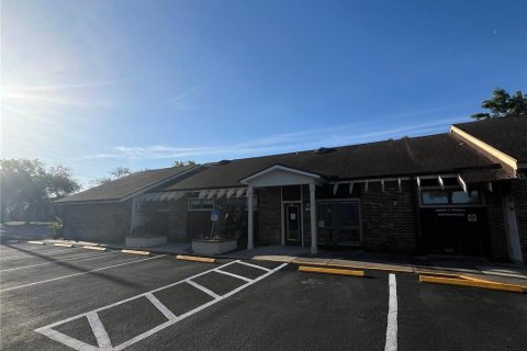 Propiedad comercial en venta en New Port Richey, Florida, 271.27 m2 № 1590593 - foto 6