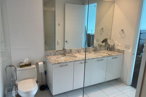Condominio en venta en Miami, Florida, 1 dormitorio, 74.6 m2 № 1985159 - foto 19