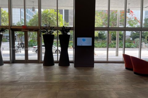 Condominio en venta en Miami, Florida, 1 dormitorio, 74.6 m2 № 1985159 - foto 30