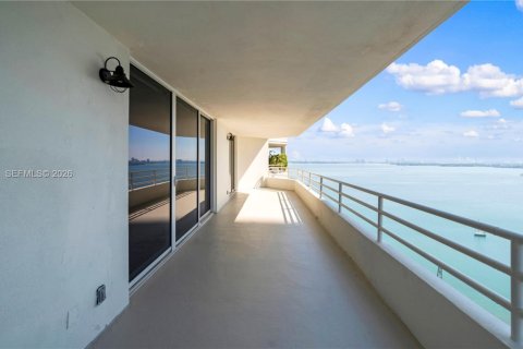 Apartment in Miami, Florida 2 bedrooms, 130.43 sq.m. № 2027424 - photo 27