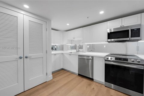 Apartment in Miami, Florida 2 bedrooms, 130.43 sq.m. № 2027424 - photo 4