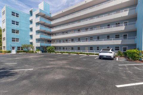 Copropriété à louer à Pompano Beach, Floride: 1 chambre, 73.11 m2 № 2251483 - photo 24