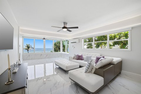 Condo à Pompano Beach, Floride, 1 chambre  № 2251483
