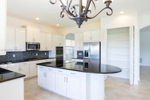 Снять в аренду виллу или дом в Паркленд, Флорида 4 спальни, 345.04м2, № 2065296 - фото 10