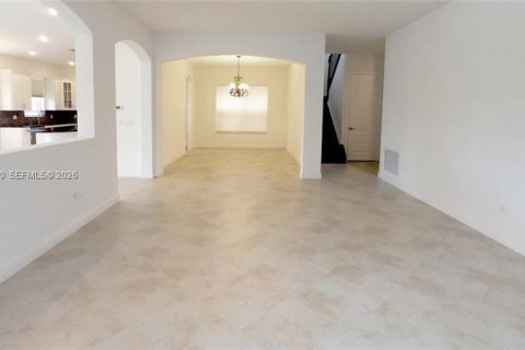 Снять в аренду виллу или дом в Паркленд, Флорида 4 спальни, 345.04м2, № 2065296 - фото 27