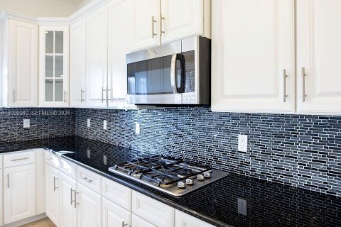 Снять в аренду виллу или дом в Паркленд, Флорида 4 спальни, 345.04м2, № 2065296 - фото 9