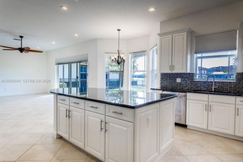 Снять в аренду виллу или дом в Паркленд, Флорида 4 спальни, 345.04м2, № 2065296 - фото 11