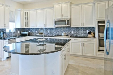 Снять в аренду виллу или дом в Паркленд, Флорида 4 спальни, 345.04м2, № 2065296 - фото 13