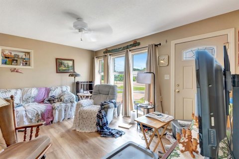 Casa en venta en Bradenton, Florida, 2 dormitorios, 73.3 m2 № 1844597 - foto 5