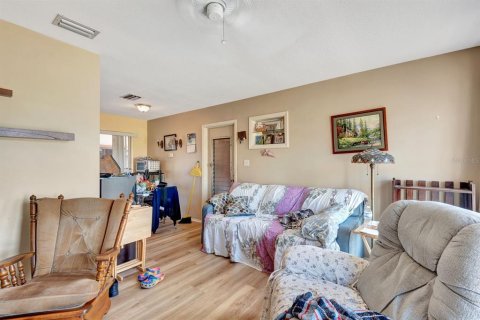 Casa en venta en Bradenton, Florida, 2 dormitorios, 73.3 m2 № 1844597 - foto 3