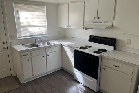 Appartement à louer à Saint Petersburg, Floride: 2 chambres, 65.03 m2 № 2380515 - photo 4