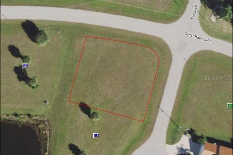 Terreno en venta en Punta Gorda, Florida № 1446247 - foto 1