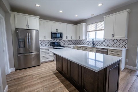 Casa en alquiler en Clermont, Florida, 3 dormitorios, 220.64 m2 № 1909399 - foto 4