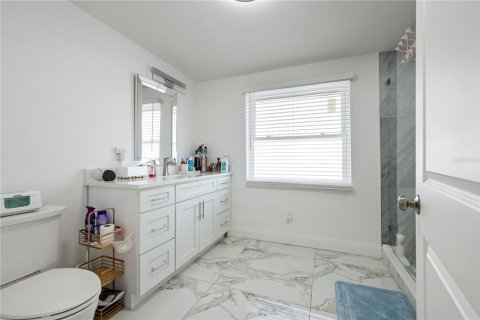 Villa ou maison à vendre à Tampa, Floride: 3 chambres, 155.98 m2 № 2403259 - photo 21