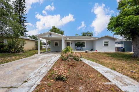 Villa ou maison à vendre à Tampa, Floride: 3 chambres, 155.98 m2 № 2403259 - photo 25