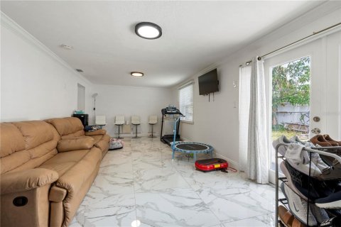 Villa ou maison à vendre à Tampa, Floride: 3 chambres, 155.98 m2 № 2403259 - photo 9